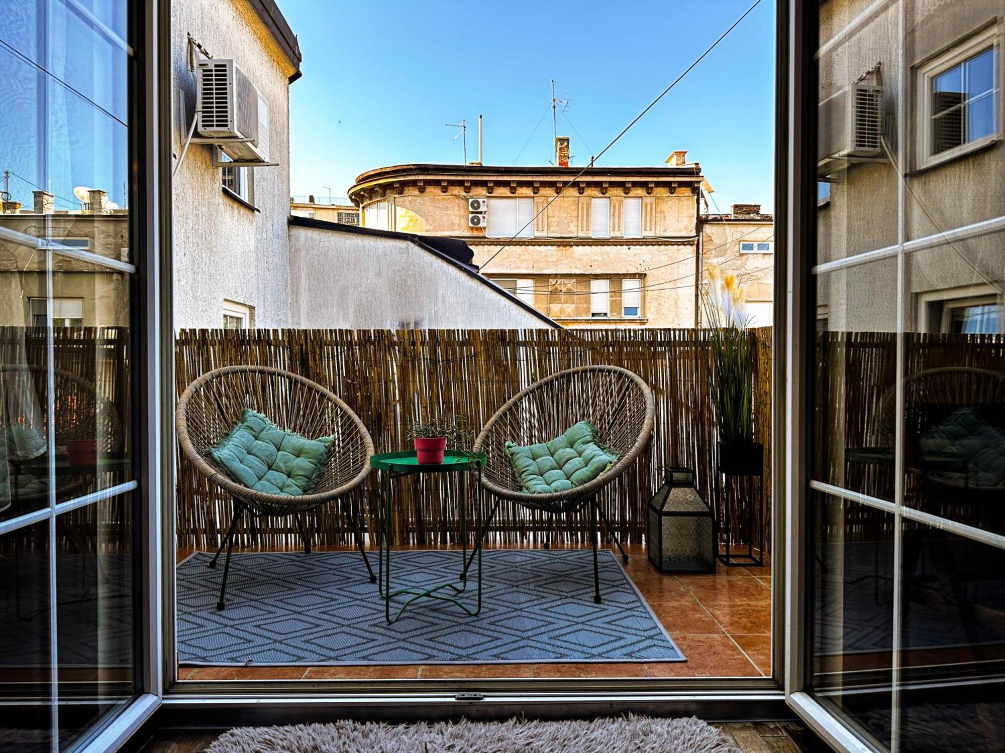 Family Penthouse Old Town Heart Renovated Appartement Belgrado Buitenkant foto